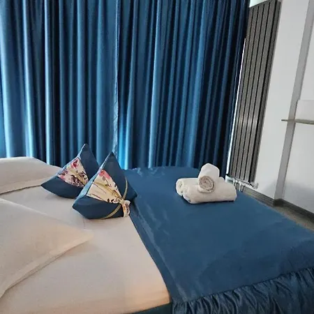 Fabulous Beach & Pool Premium Family Suit In Prima Linie La Mare - Private Parking * ナボダリ