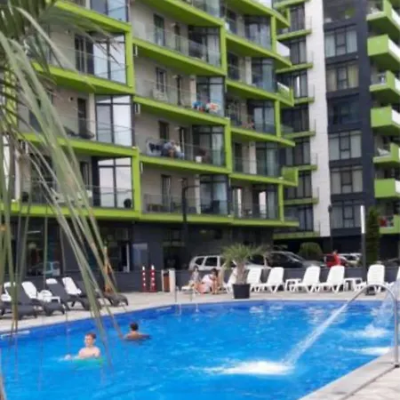 Fabulous Beach & Pool Premium Family Suit In Prima Linie La Mare - Private Parking アパート